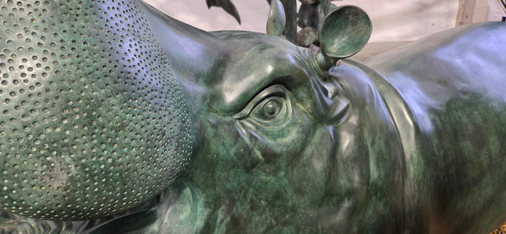 Lifesize bronze hippo sculpture and fountain