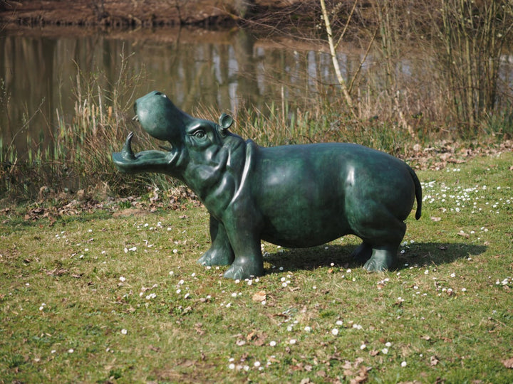 Lifesize bronze hippo sculpture and fountain