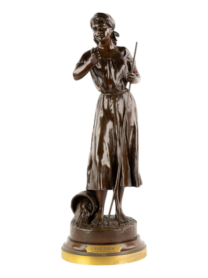 Antiek bronzen beeld van een boerin met hark door Joseph Francois Belin