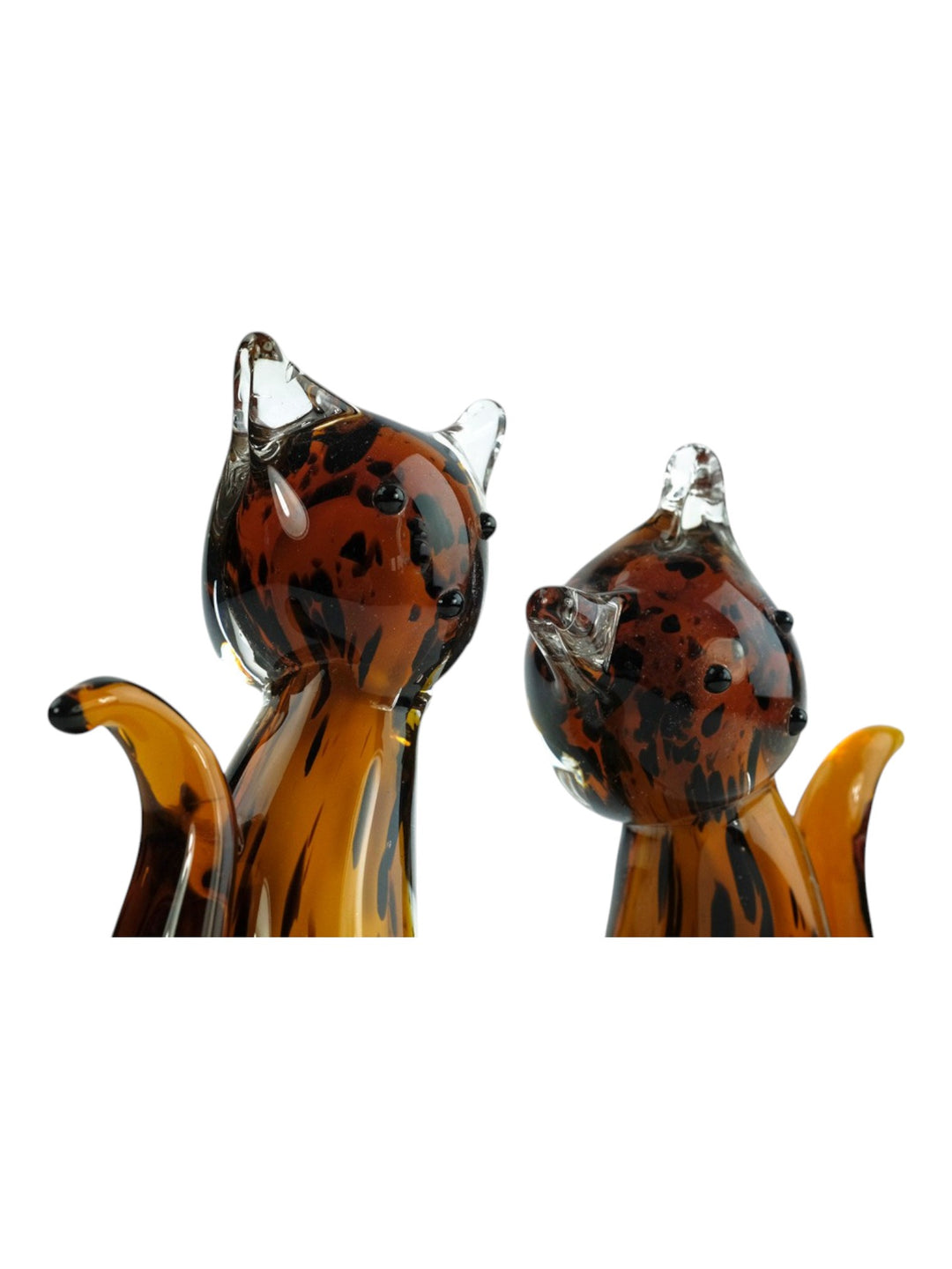 Glazen sculptuur van een kattenpaar