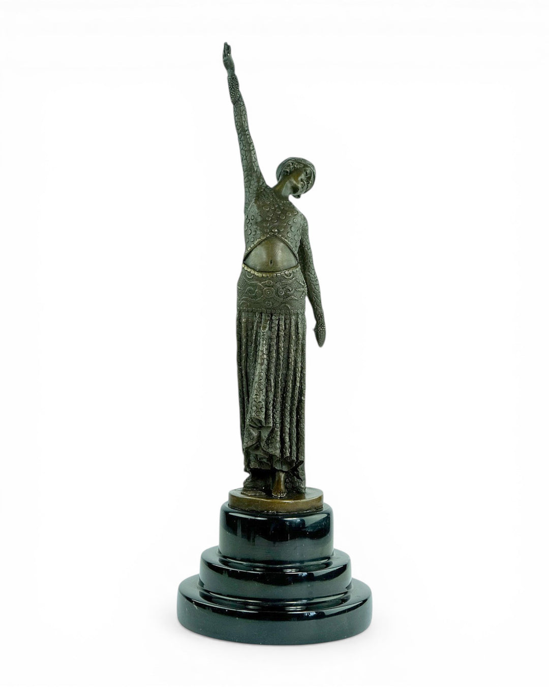 Scultura in bronzo di Mata Hari ispirata a D.H. Chiparus