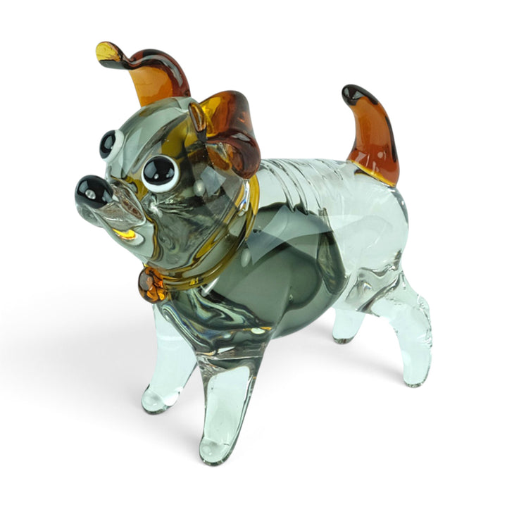 Glazen sculptuur van een staande hond