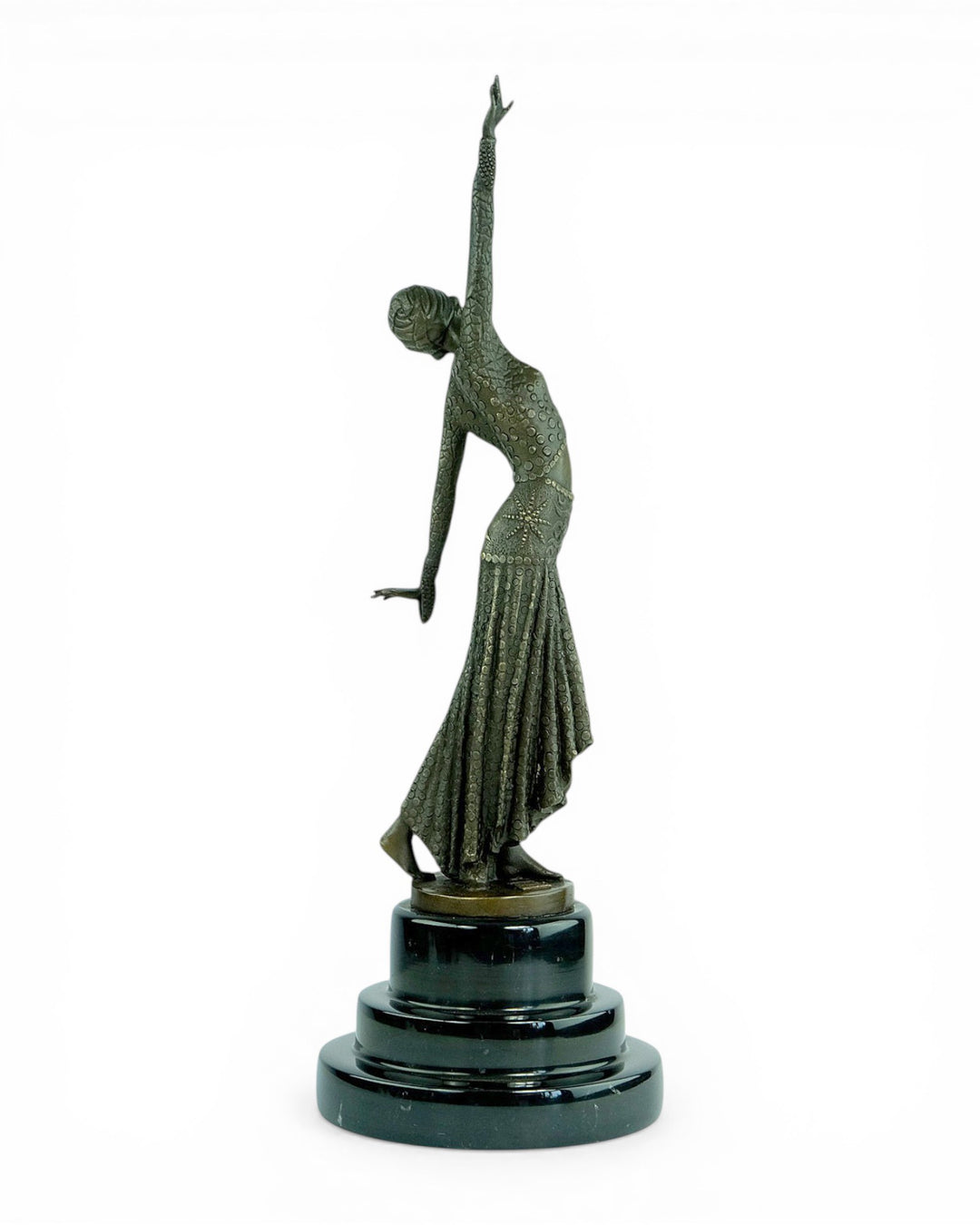 Scultura in bronzo di Mata Hari ispirata a D.H. Chiparus