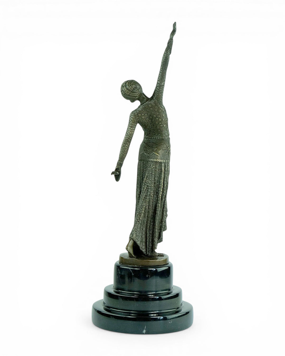 Scultura in bronzo di Mata Hari ispirata a D.H. Chiparus