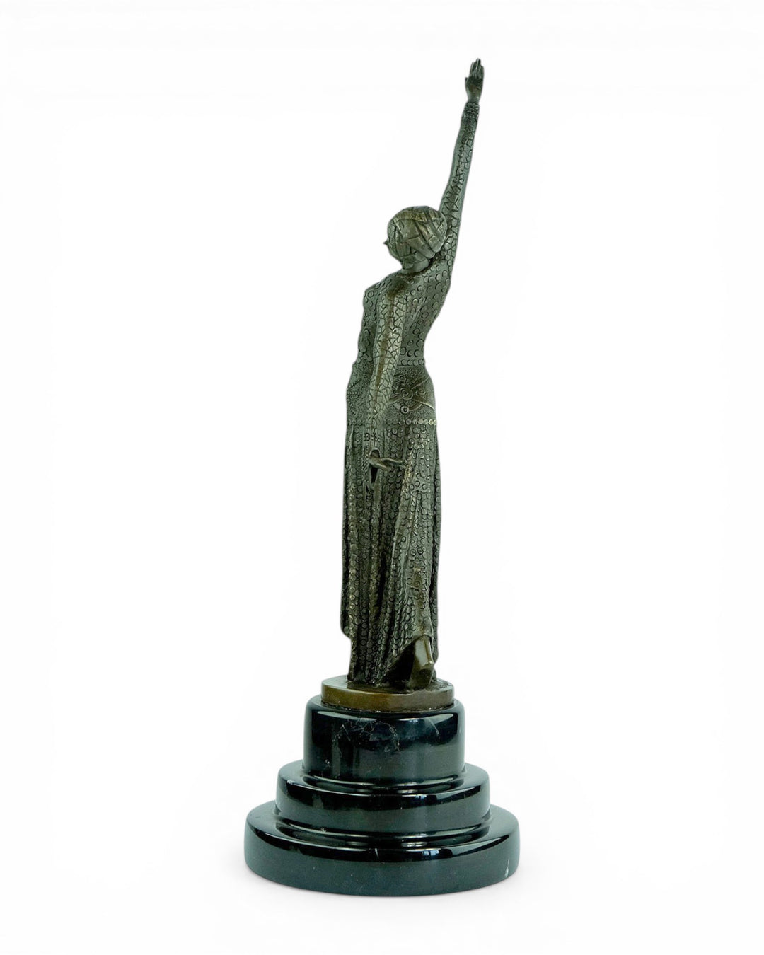 Scultura in bronzo di Mata Hari ispirata a D.H. Chiparus