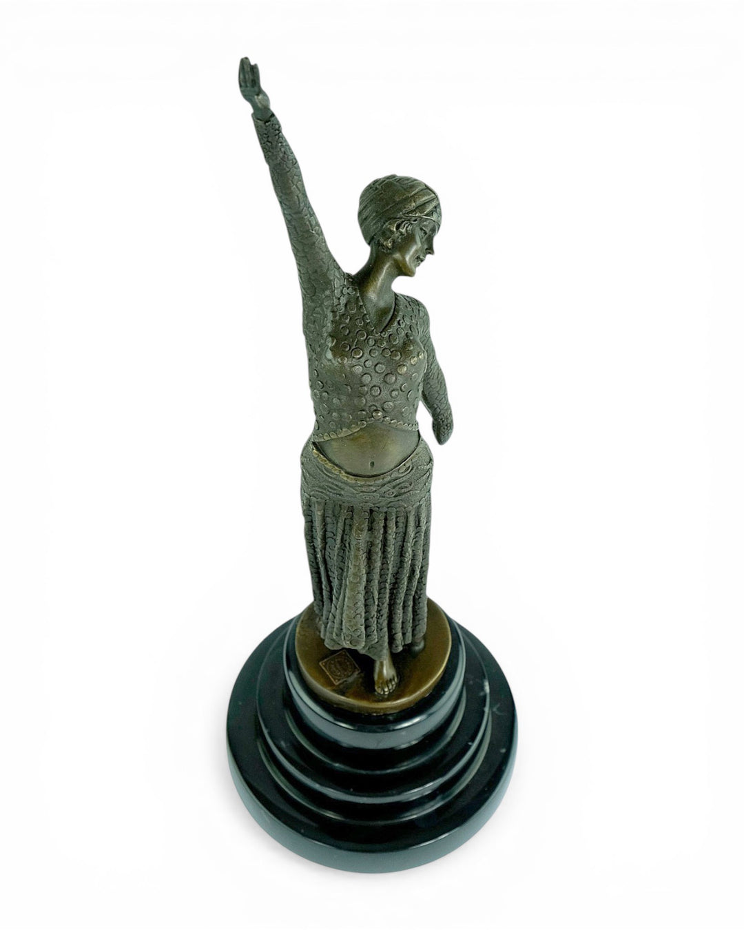 Scultura in bronzo di Mata Hari ispirata a D.H. Chiparus