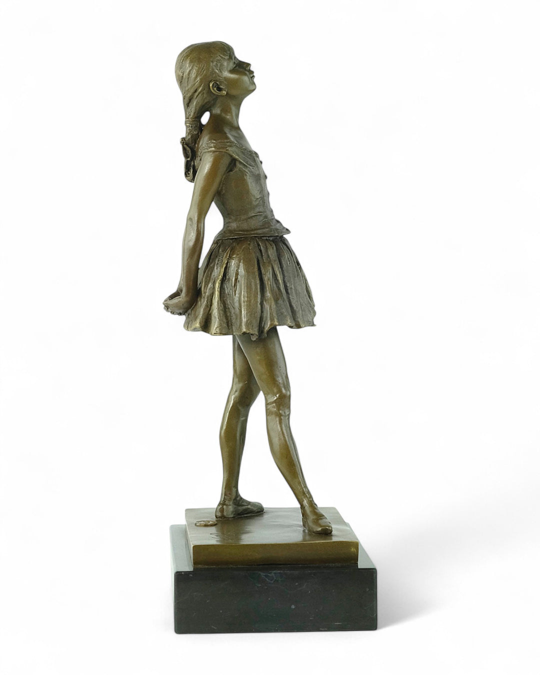 Escultura de bronce “La pequeña bailarina de catorce años” inspirada en Degas