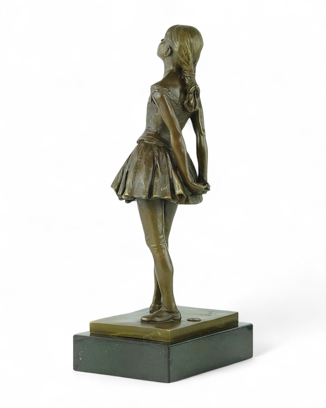 Escultura de bronce “La pequeña bailarina de catorce años” inspirada en Degas