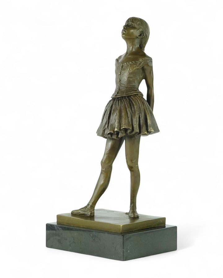 Escultura de bronce “La pequeña bailarina de catorce años” inspirada en Degas