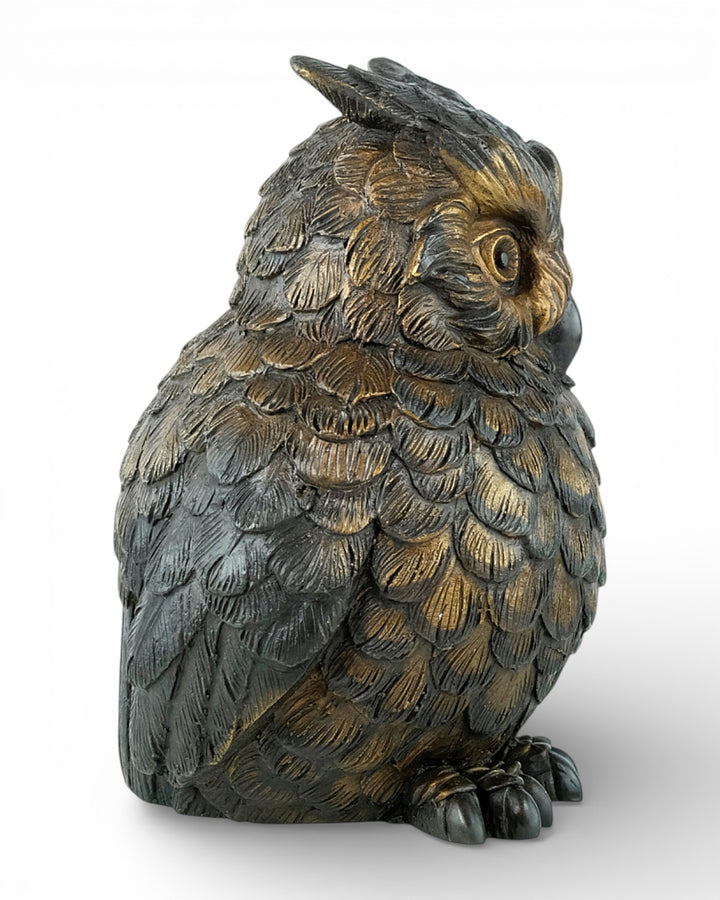 Bronzen sculptuur van een oehoe