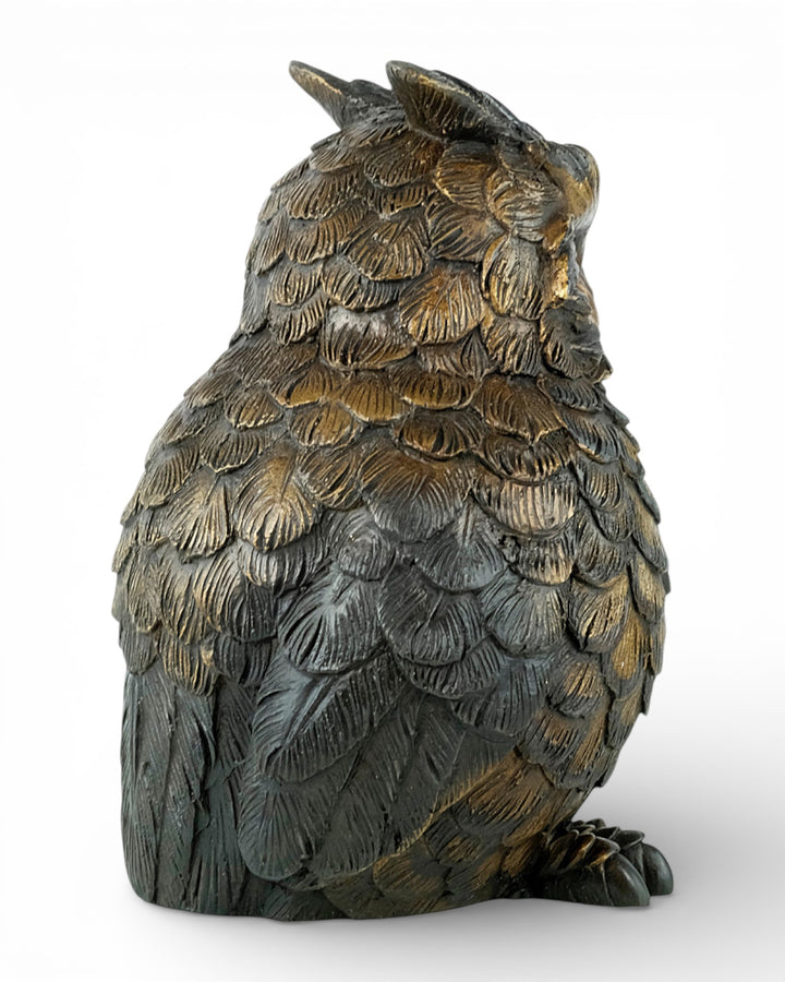 Bronzen sculptuur van een oehoe