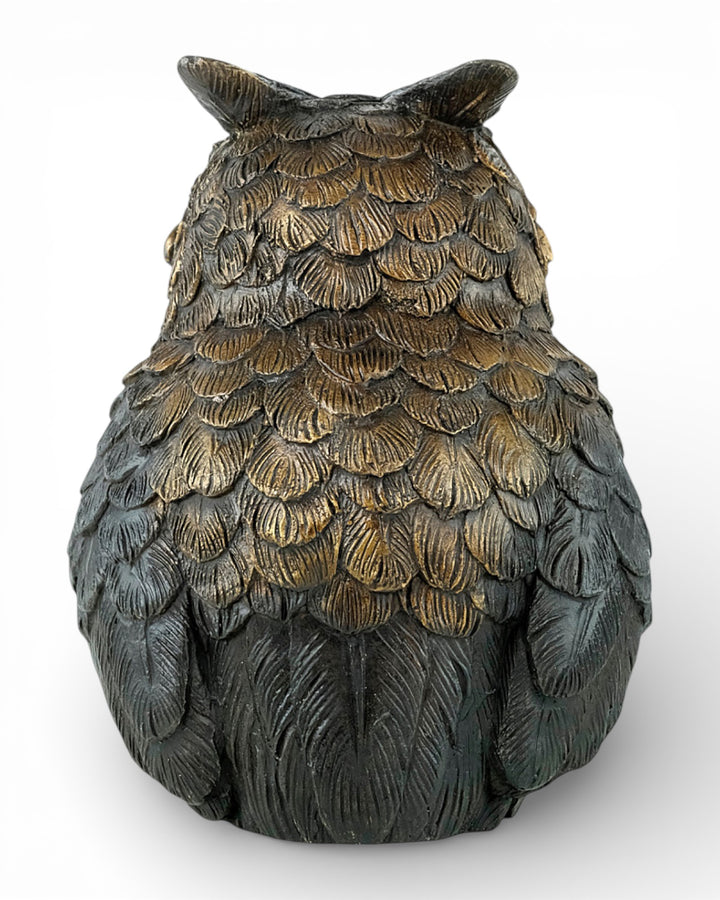 Bronzen sculptuur van een oehoe