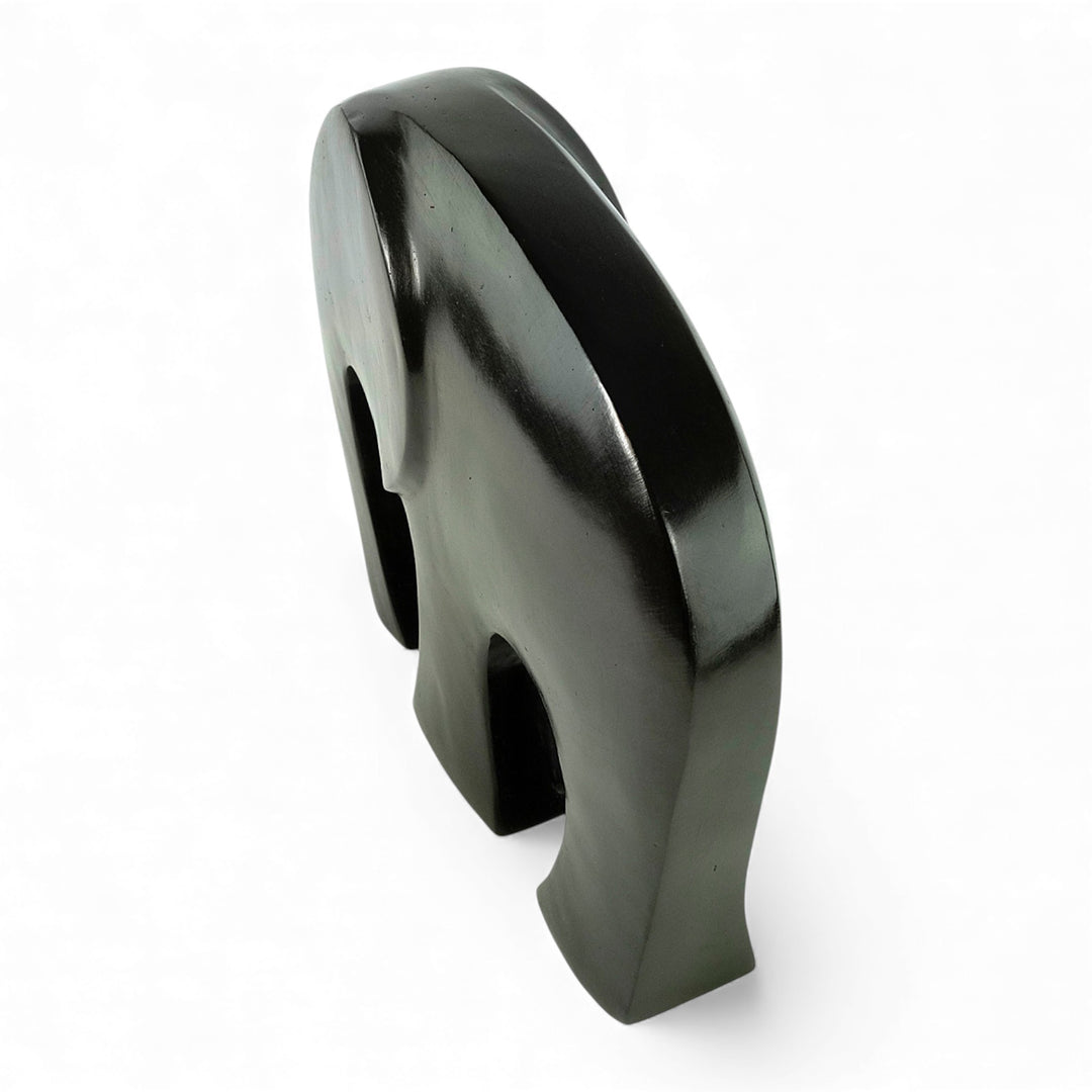 Moderne bronzen olifant naar Ferdinand Parpan