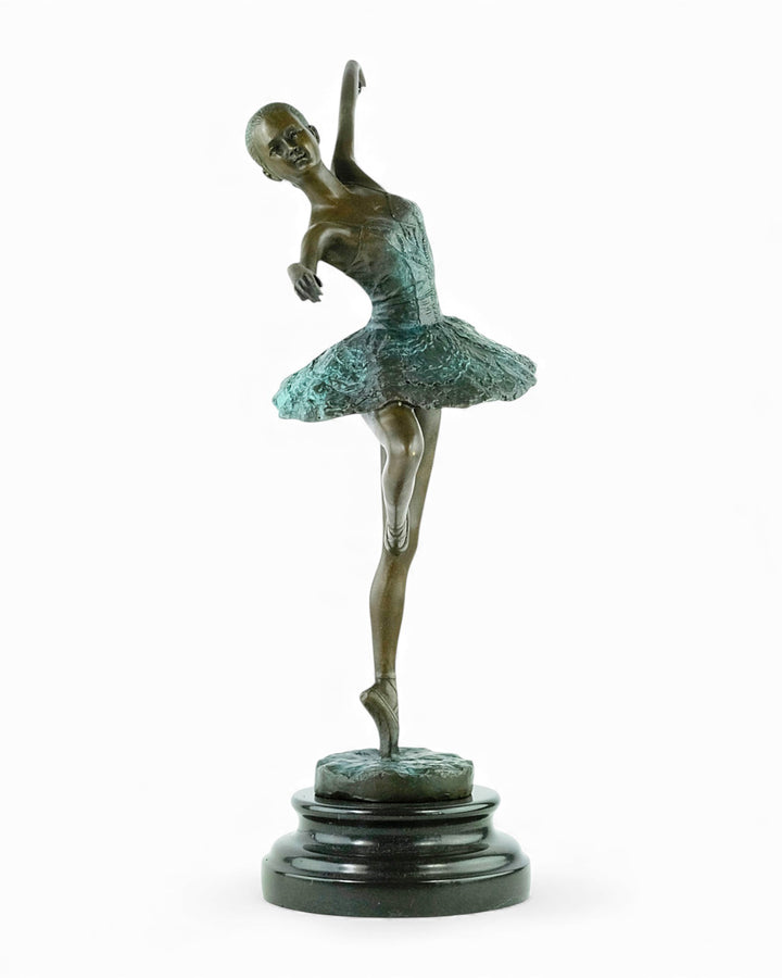 Modern bronzen beeld van een ballerina die sierlijk danst
