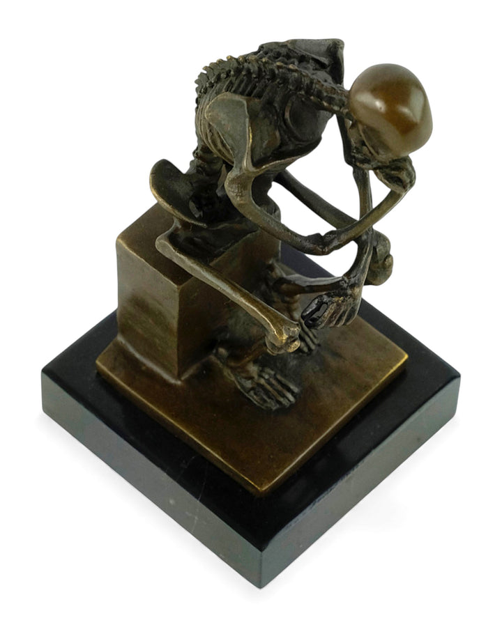 Bronzeskulptur eines skelettierten Denkers (mittel)