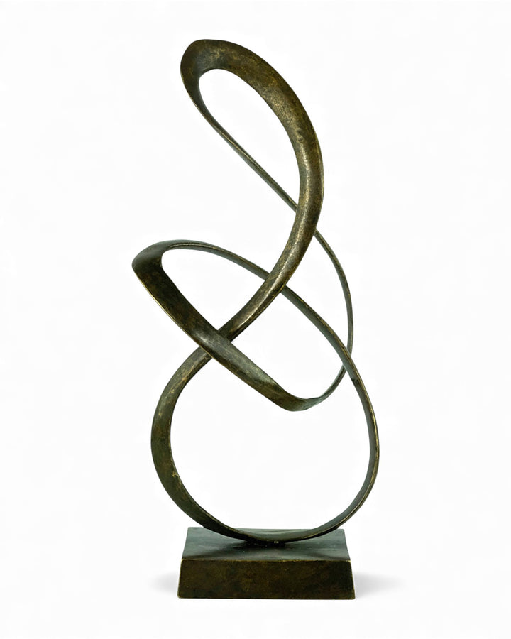Abstract bronzen beeld dat eeuwigheid voorstelt