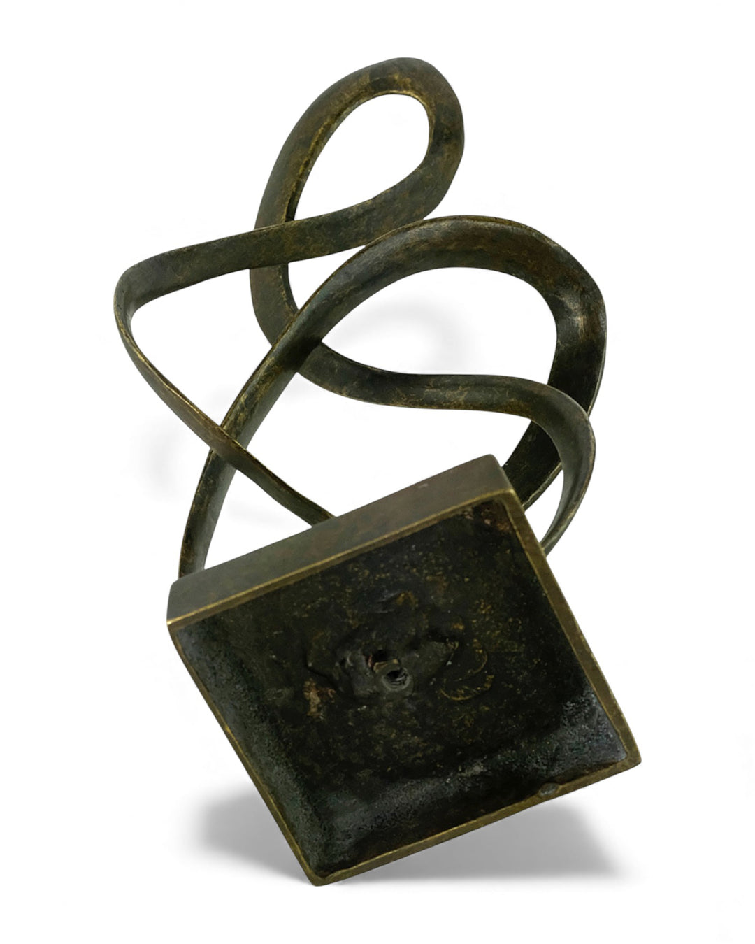 Abstract bronzen beeld dat eeuwigheid voorstelt