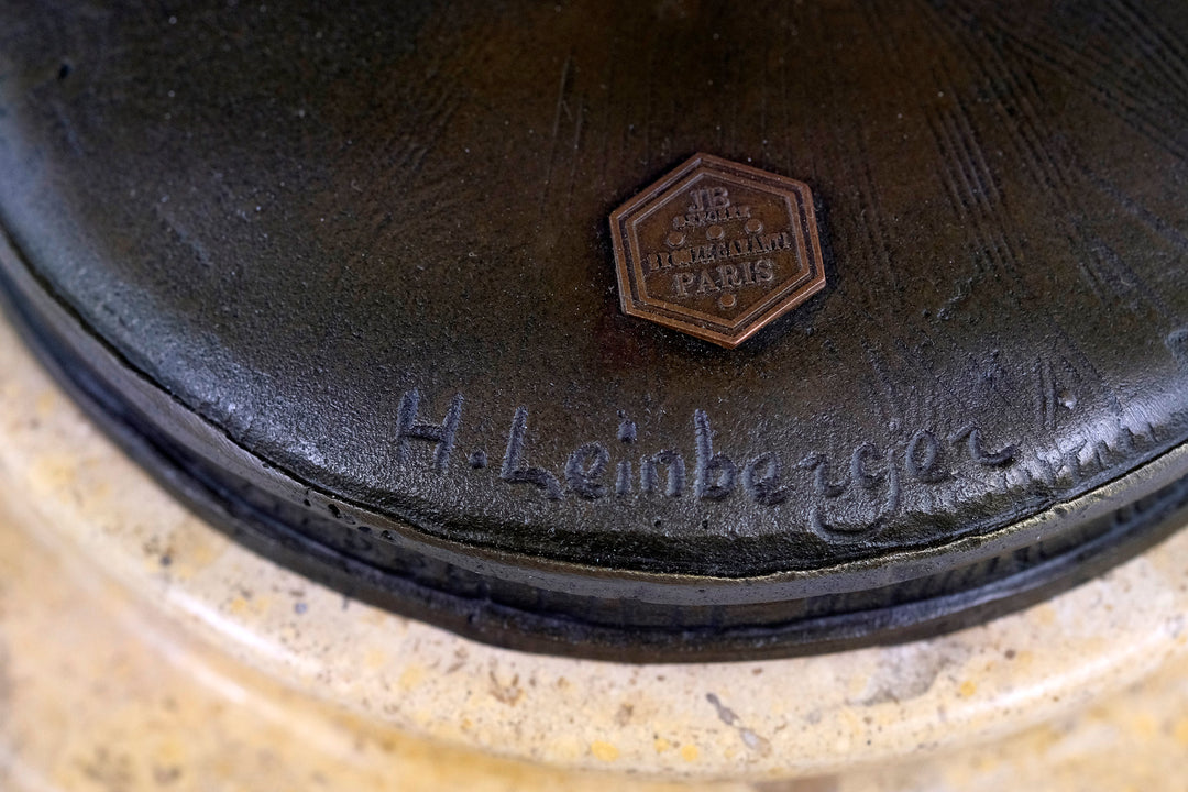 Escultura de bronce de Tödlein inspirada en Hans Leinberger (c. 1480-1531)