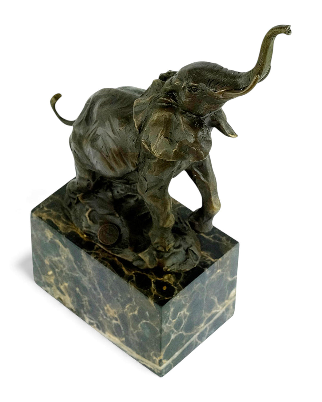 Bronzen beeld van een trompetterende olifant