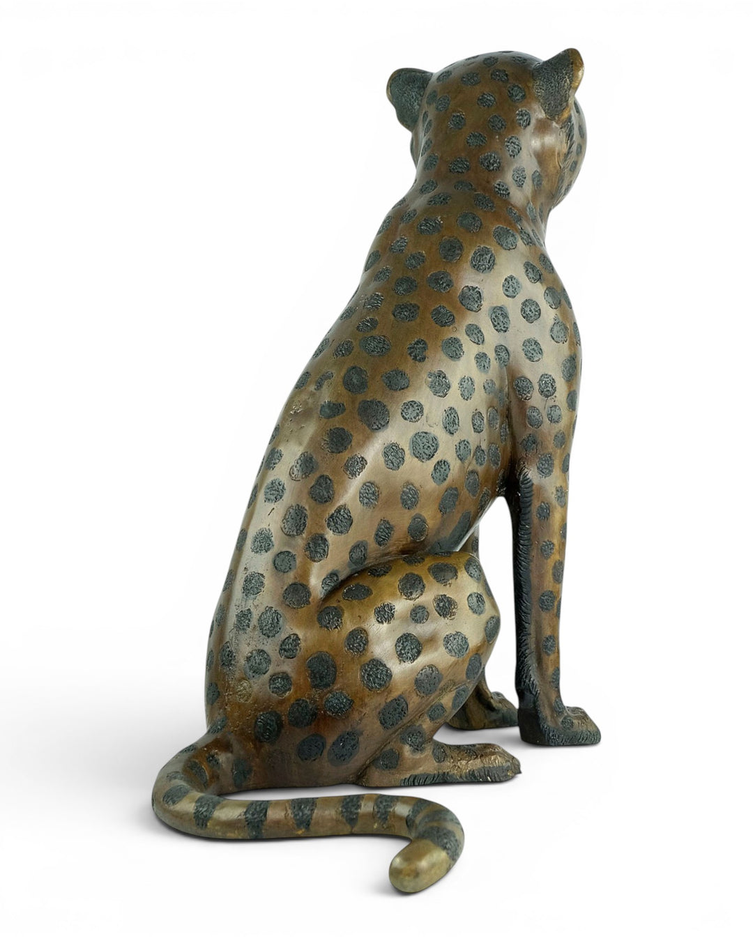 Bronzeskulptur eines sitzenden Geparden