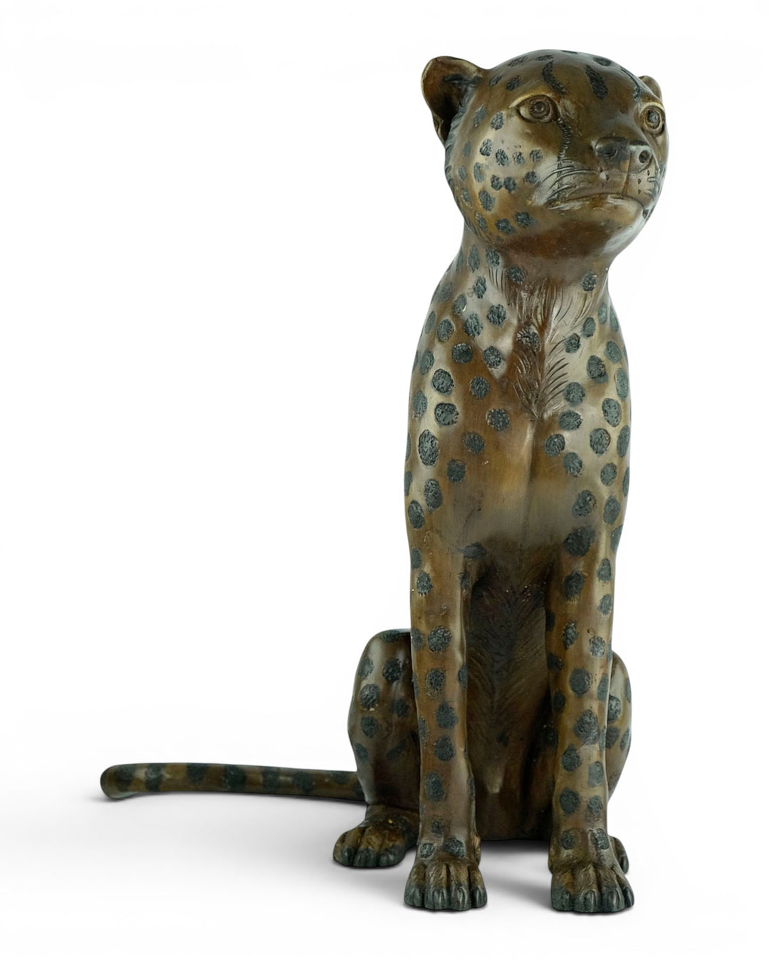 Bronzeskulptur eines sitzenden Geparden