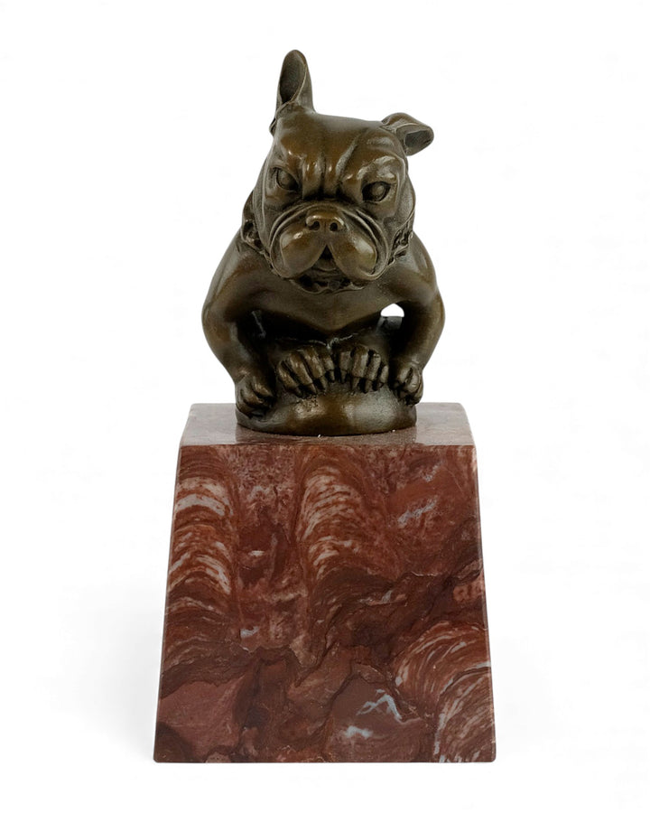 Escultura de bulldog en bronce de estilo Art Déco
