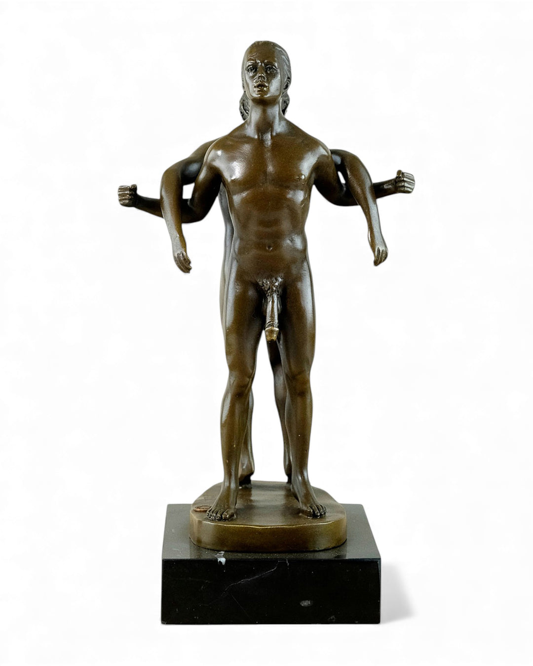 Bronzeskulptur eines männlichen Paares, das Rücken an Rücken steht