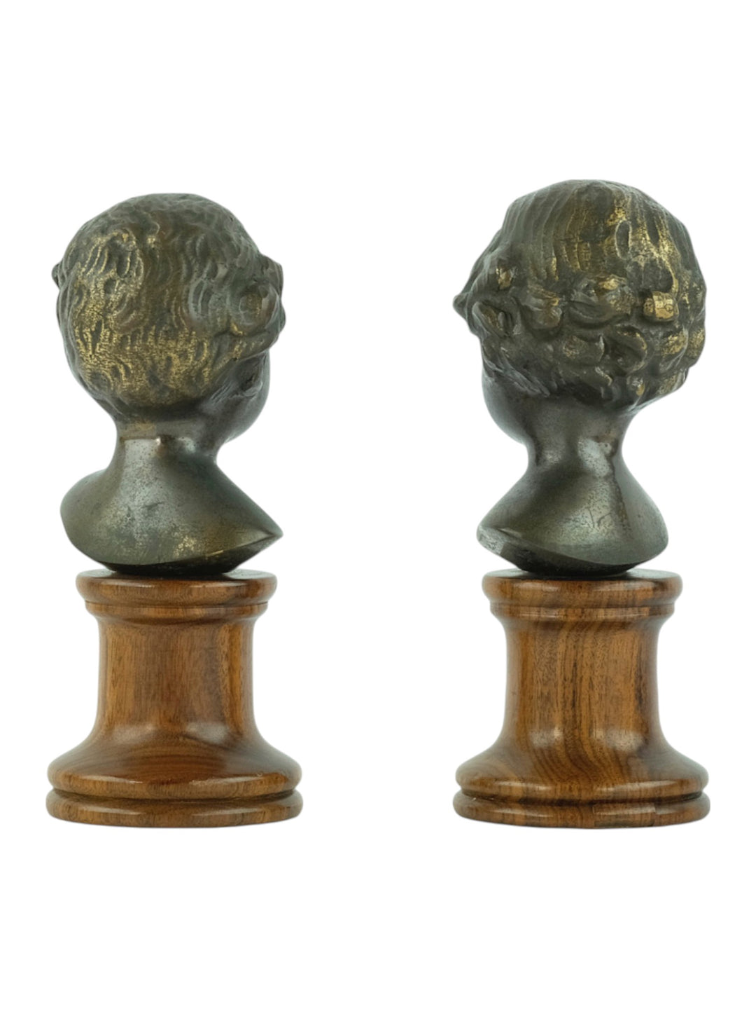 Ensemble de bustes anciens en bronze d'un garçon et d'une fille