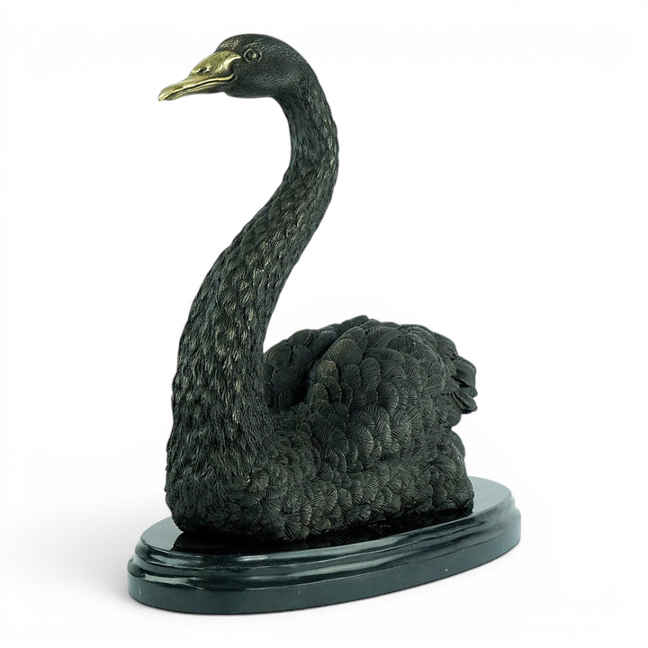 Sculpture en bronze représentant un cygne gracieux