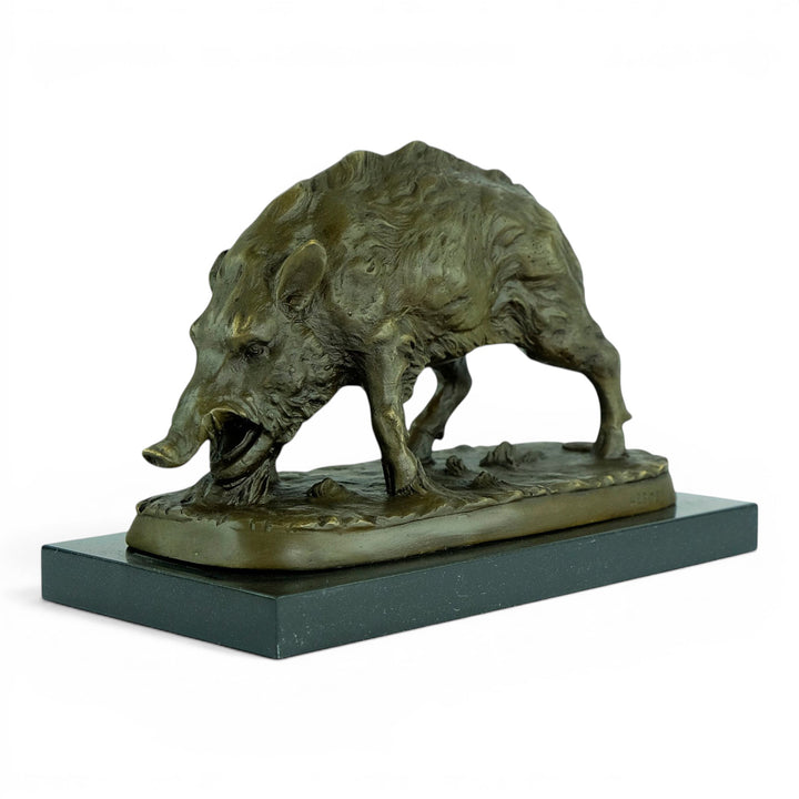 Sculpture en bronze représentant un sanglier d’après Pierre-Jules Mène