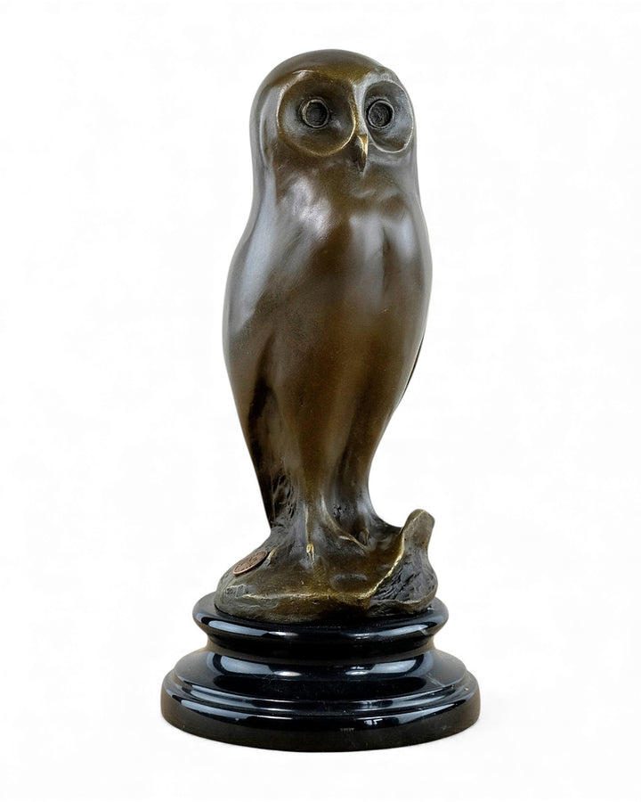 Bronzen beeld van een jonge uil