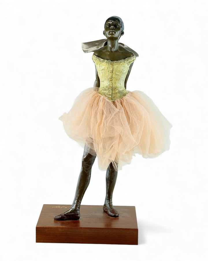 Groot bronzen beeld van De kleine danseres op veertienjarige leeftijd naar Edgar Degas