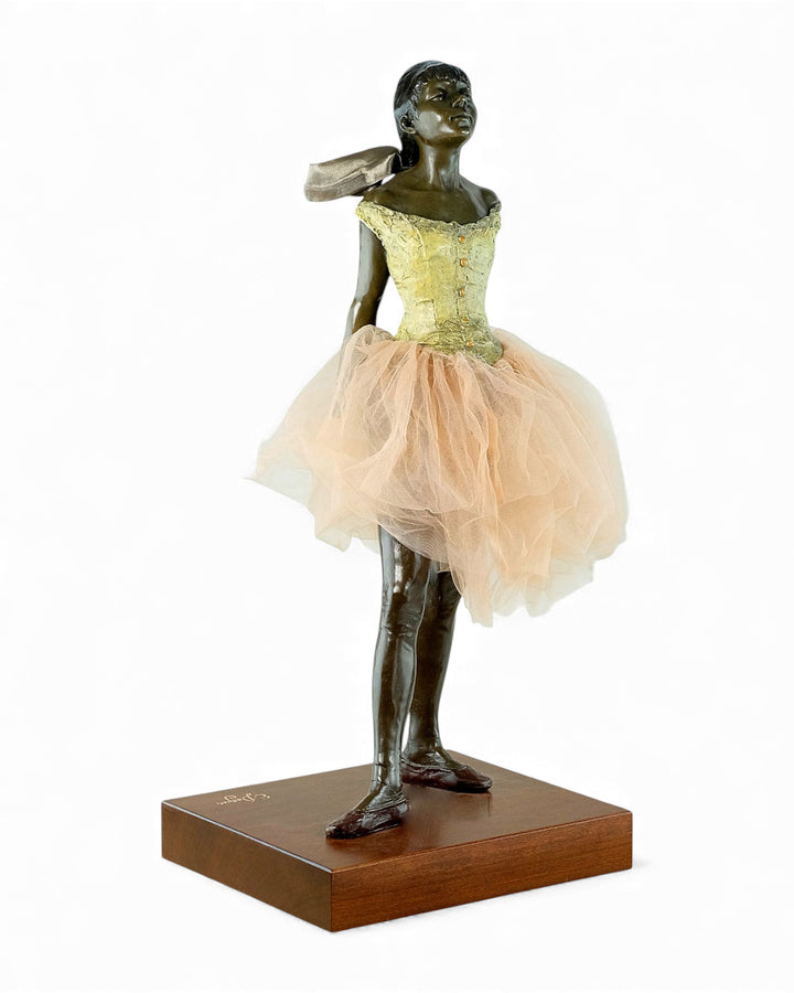 Groot bronzen beeld van De kleine danseres op veertienjarige leeftijd naar Edgar Degas