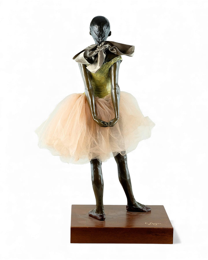 Groot bronzen beeld van De kleine danseres op veertienjarige leeftijd naar Edgar Degas