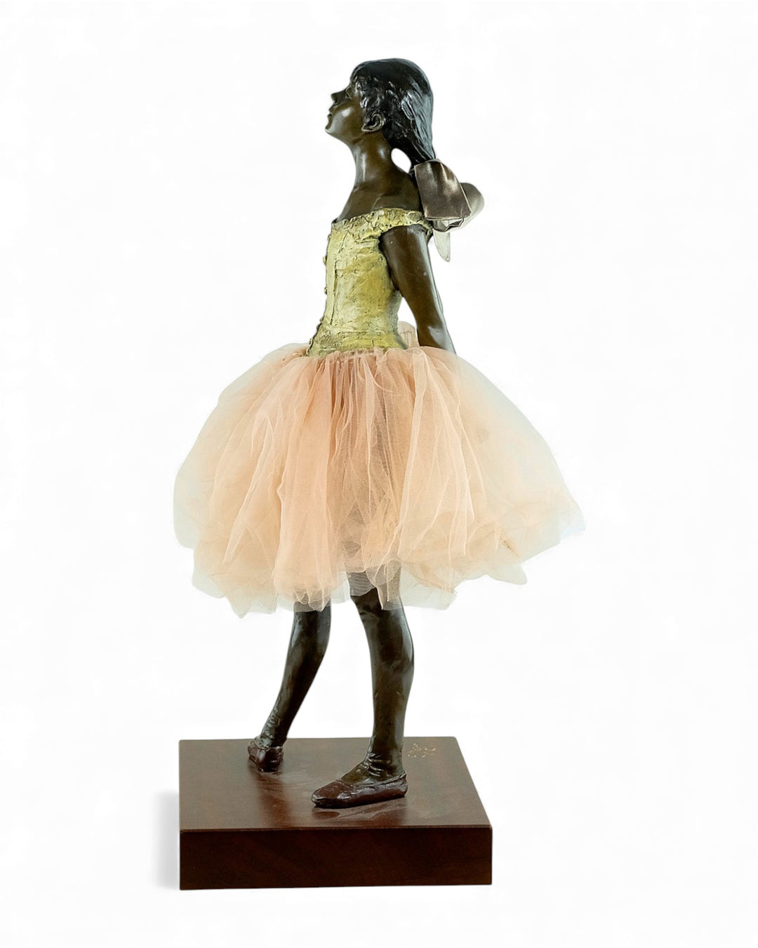 Groot bronzen beeld van De kleine danseres op veertienjarige leeftijd naar Edgar Degas