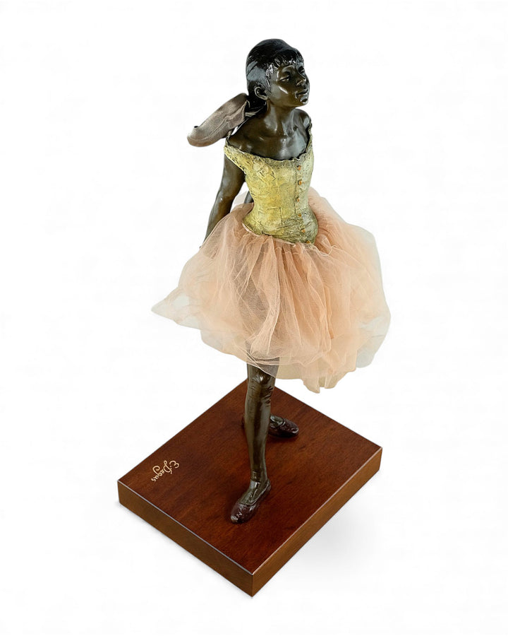 Groot bronzen beeld van De kleine danseres op veertienjarige leeftijd naar Edgar Degas