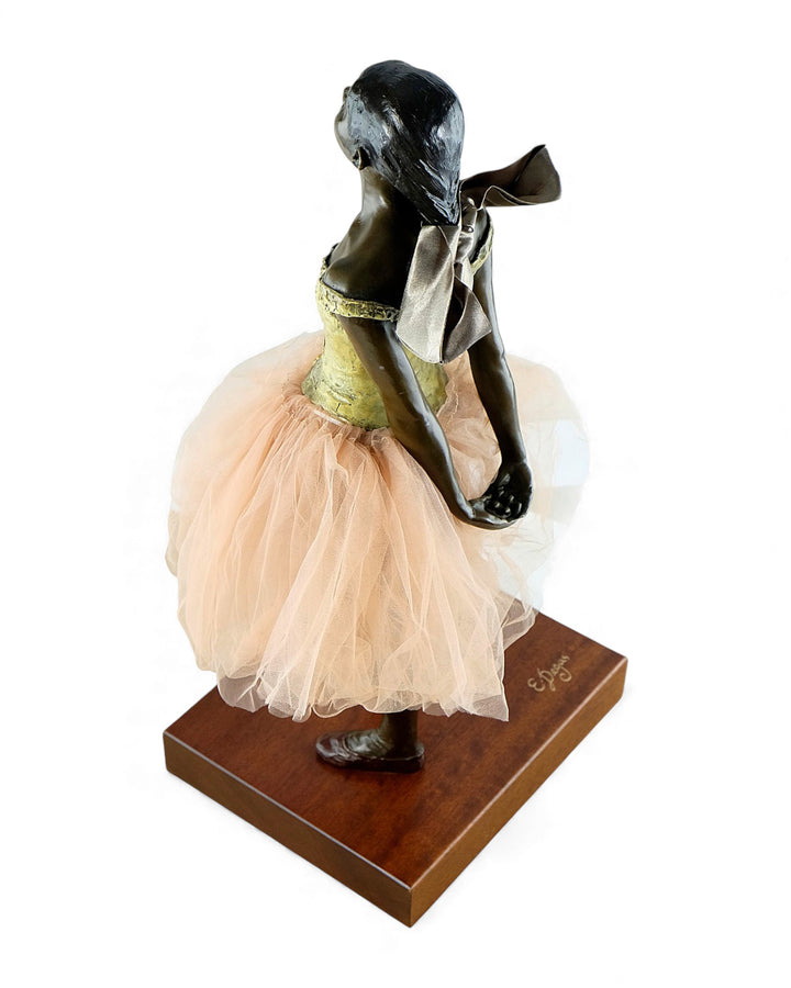 Groot bronzen beeld van De kleine danseres op veertienjarige leeftijd naar Edgar Degas