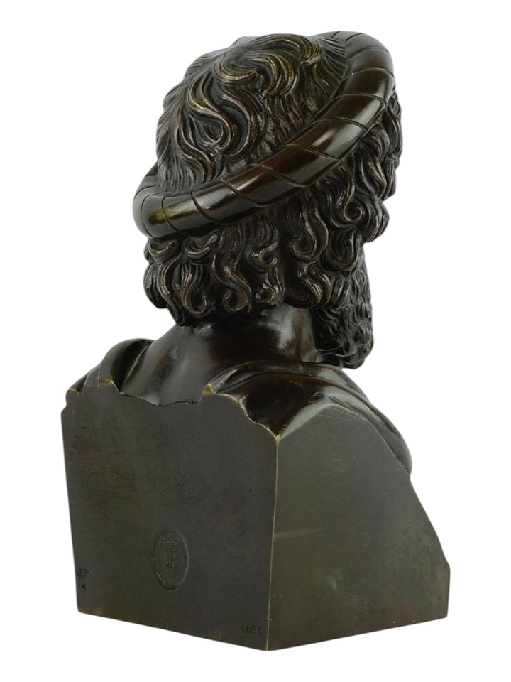 Antiek bronzen beeld van de God van de geneeskunde Asclepius