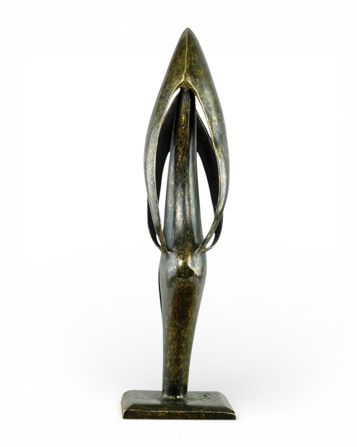 Modern bronze sculpture of an abstract couple in harmony (indoor & outdoor)