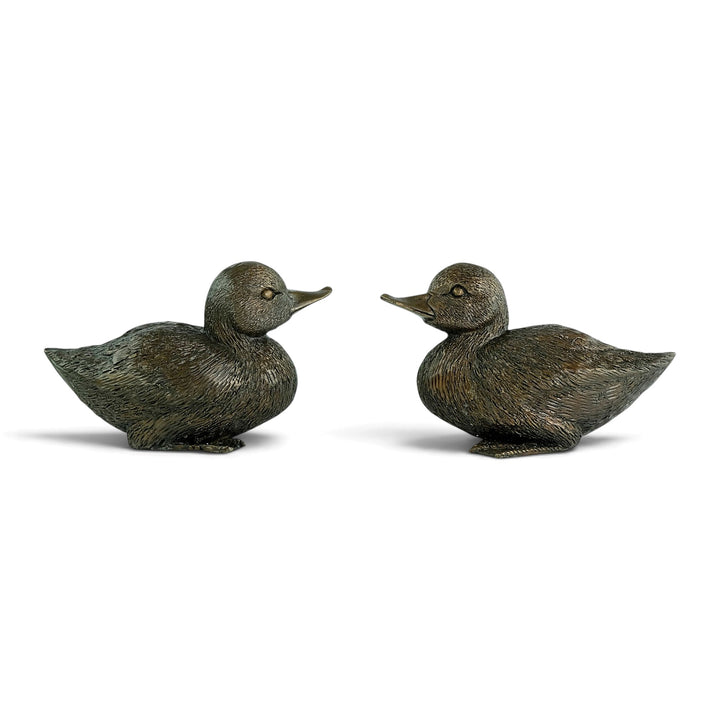 Paar bronzen beelden van eendjes
