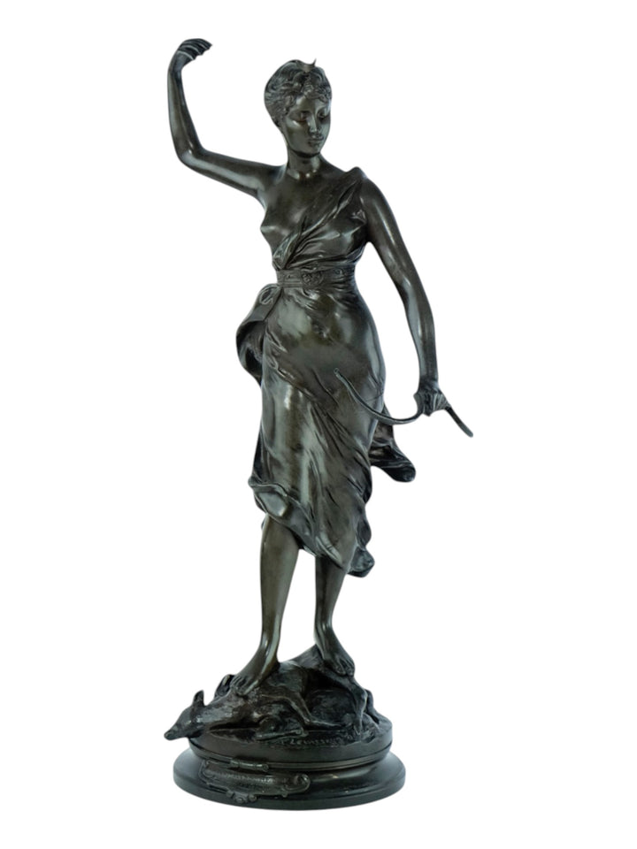Antiek bronzen beeld van Diane de jageres door Alexandre Levasseur