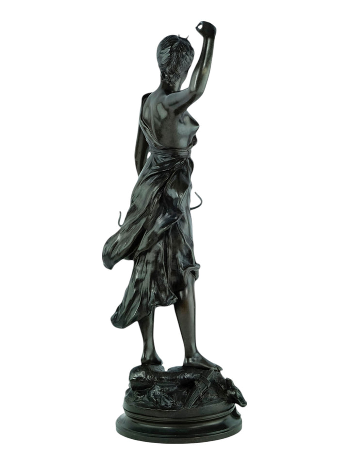Antiek bronzen beeld van Diane de jageres door Alexandre Levasseur