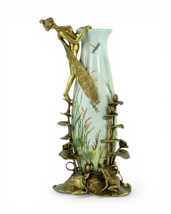 Porcelain vase with floral motifs and bronze decoration