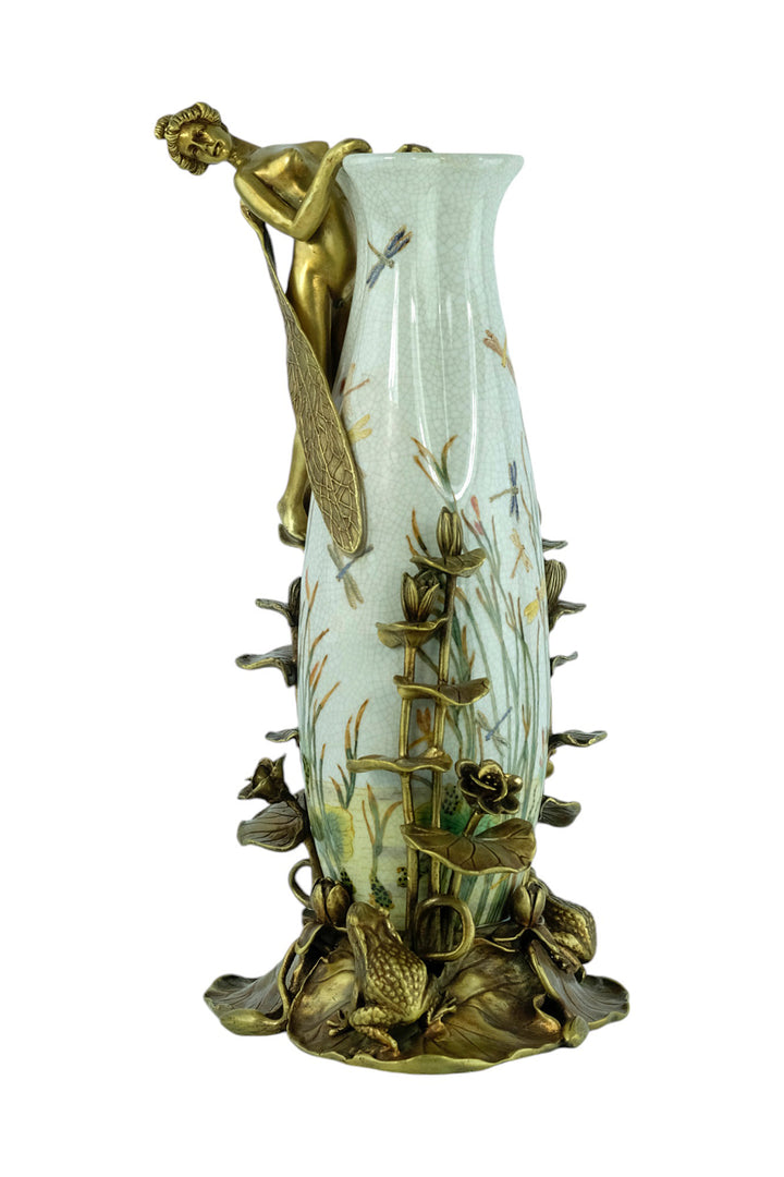 Porcelain vase with floral motifs and bronze decoration
