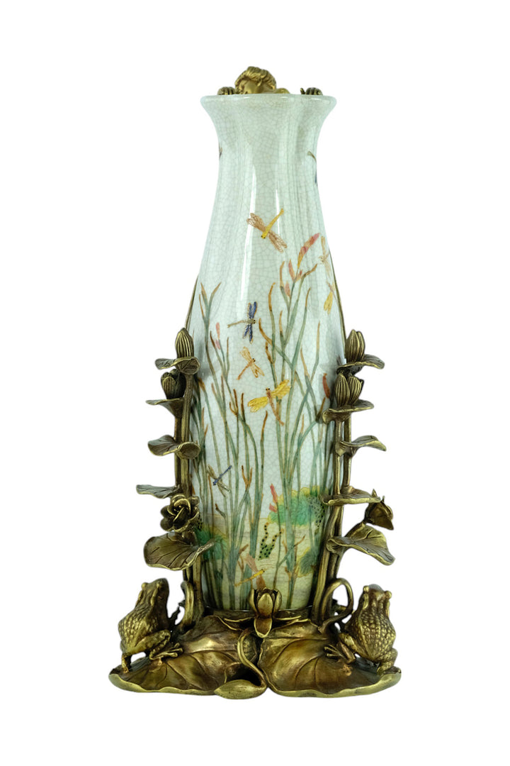 Porcelain vase with floral motifs and bronze decoration
