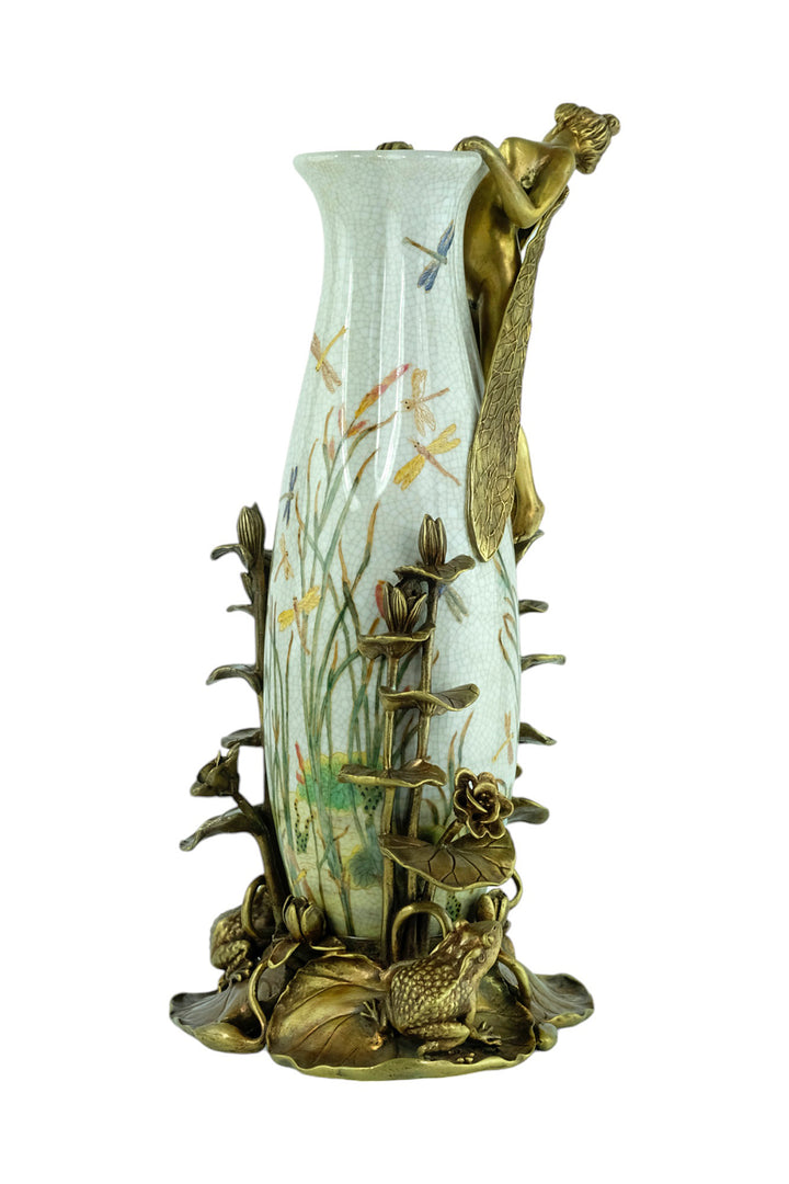 Porcelain vase with floral motifs and bronze decoration
