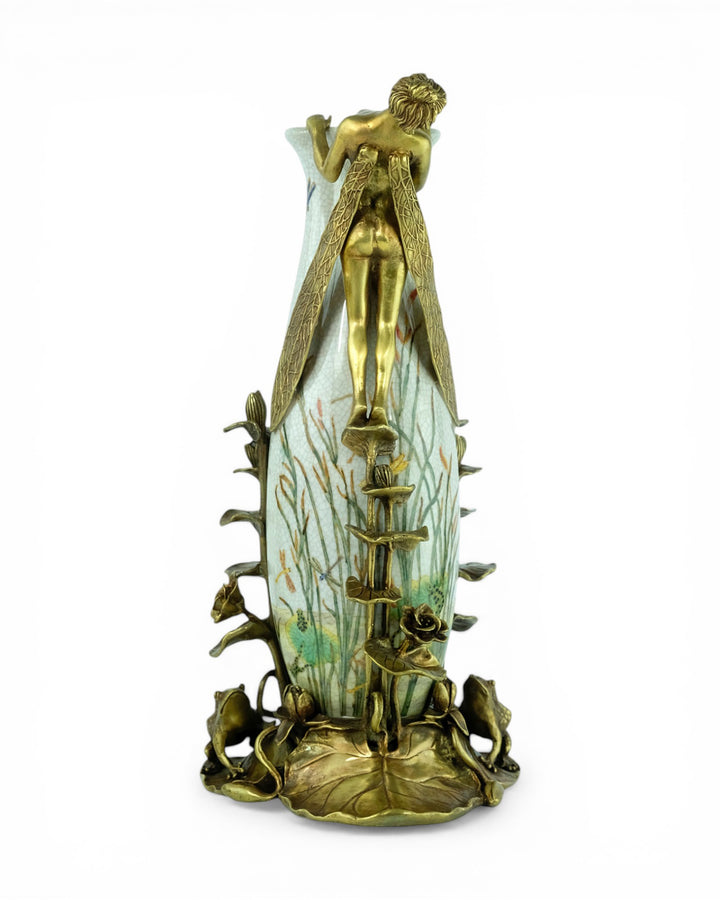 Porcelain vase with floral motifs and bronze decoration