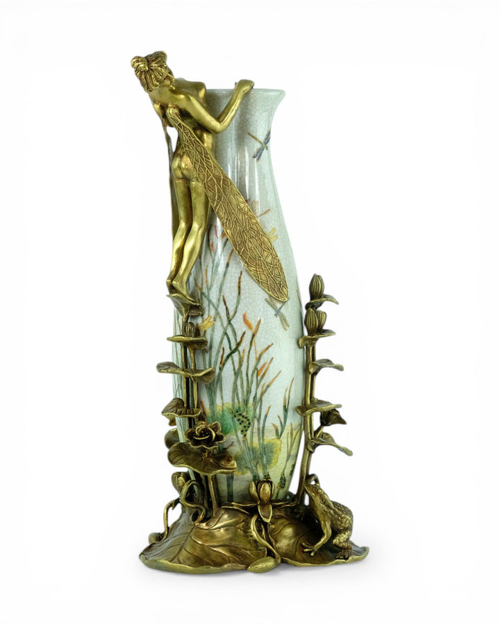 Porcelain vase with floral motifs and bronze decoration