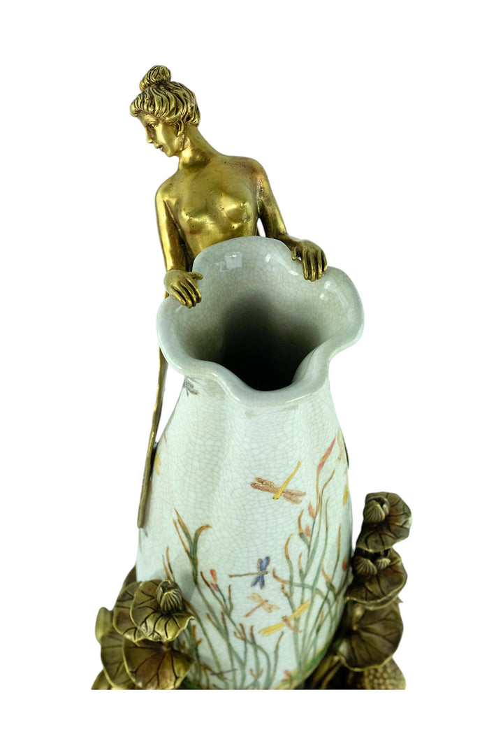 Porcelain vase with floral motifs and bronze decoration