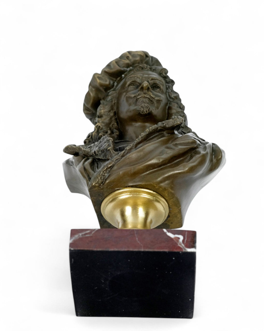 Bronze bust of Rembrandt van Rijn